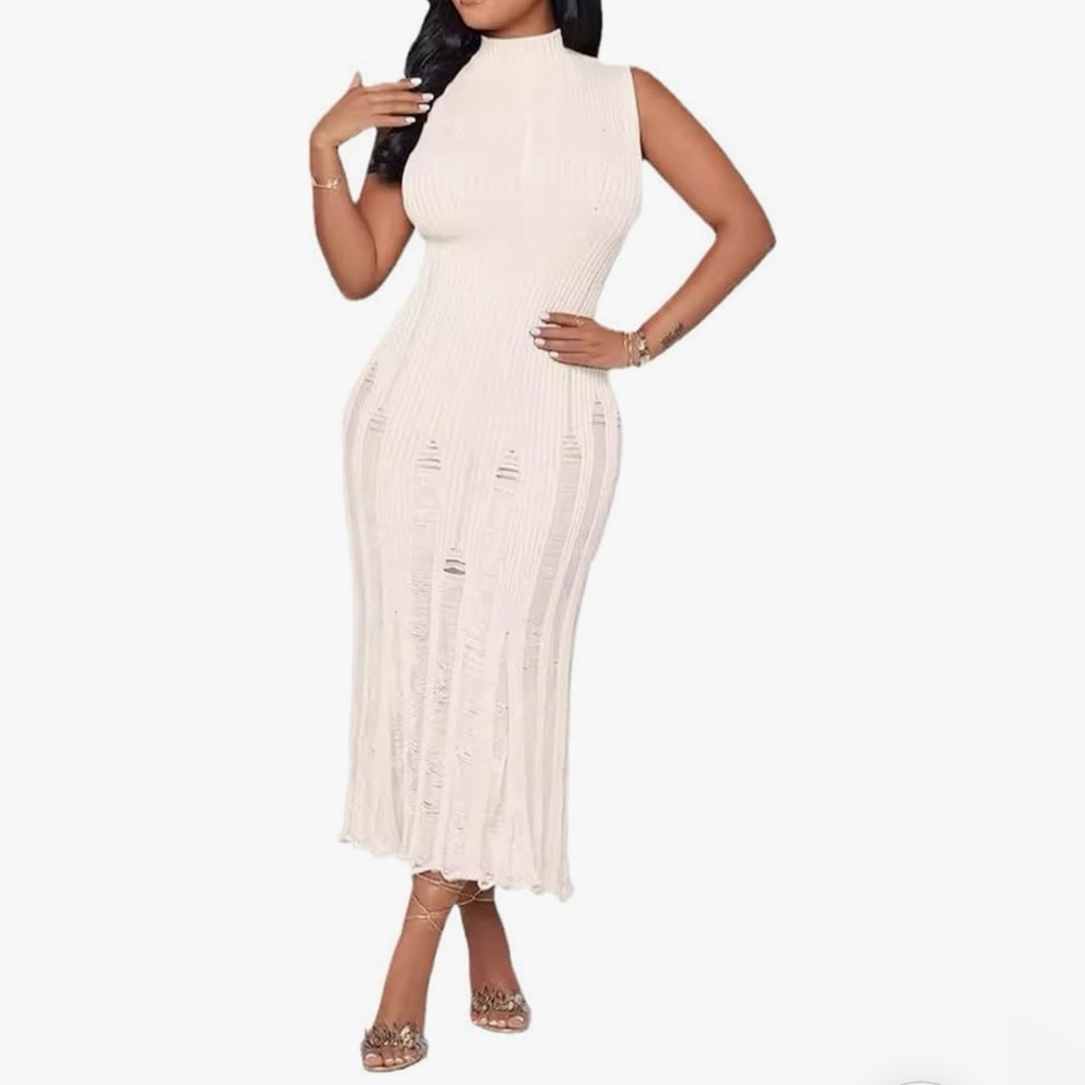 Elegant Sleeveless Cream Knit Dress